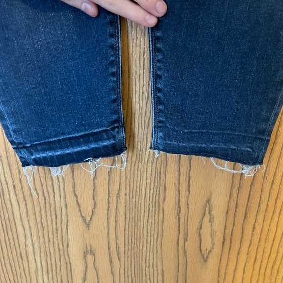 Spanx Distressed Ankle Skinny Jeans Medium Wash Pull On Raw Hem Fray Size Medium - Picture 8 of 11